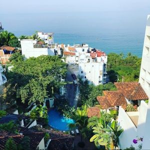 Meet your Posher, Luis